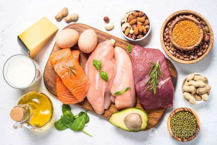 饮食蛋白与尿蛋白有何区别？控制蛋白摄入需要注意什么？